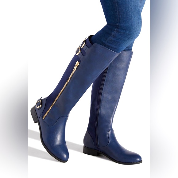 Shoes - NEW FAUZ LEATHER FLAT BOOTS WITH ZIPPERED DETAILS